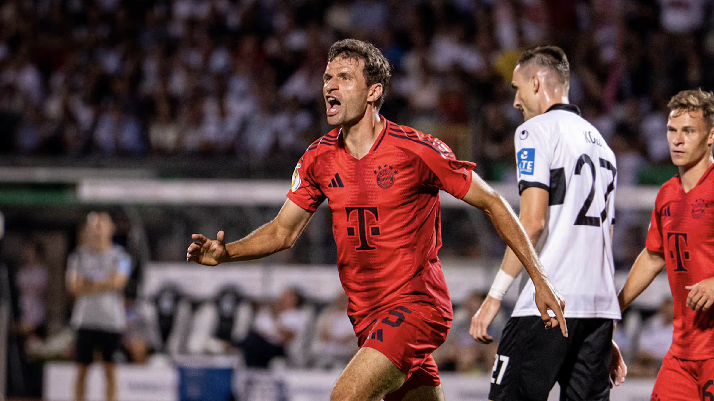 Muller mừng bàn mở tỷ số trận Bayern thắng Ulm 4-0 ở vòng một Cup Quốc gia Đức ngày 16/8. Ảnh: FC Bayern